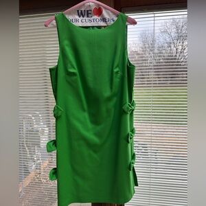 Trina Turk Arlette Sleeveless Side-Bow Mini Dress
 size 2 - runs large